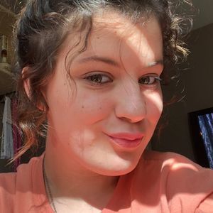 Meet your Posher, Leah